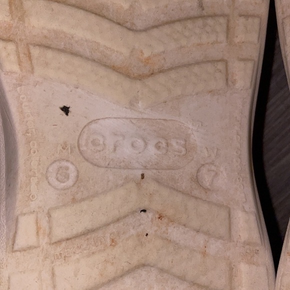 Crocs white, size - W7 - Picture 3 of 3